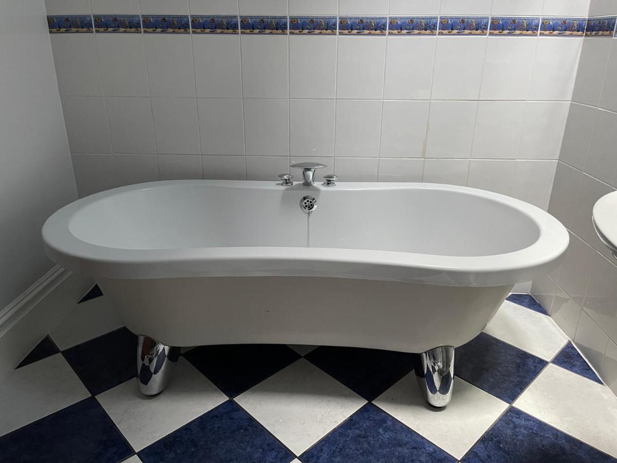 Ballinderry Station Cottage - Luxury Stay. Lisburn Esterno foto